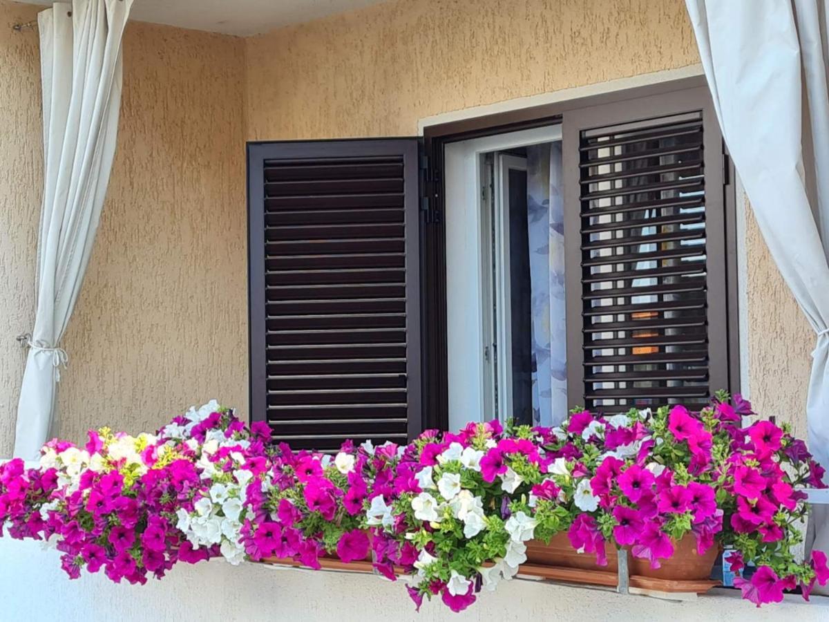 Apartment Lidija Krk Town Esterno foto